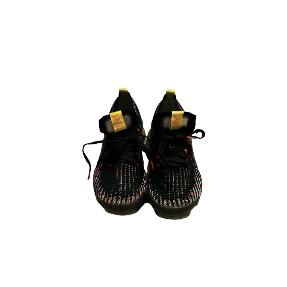 Women’s Vapormax size: 8